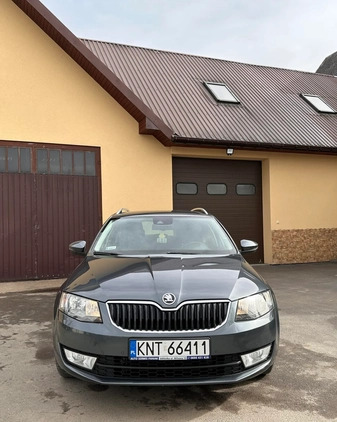 Skoda Octavia cena 45000 przebieg: 203000, rok produkcji 2016 z Zwoleń małe 352